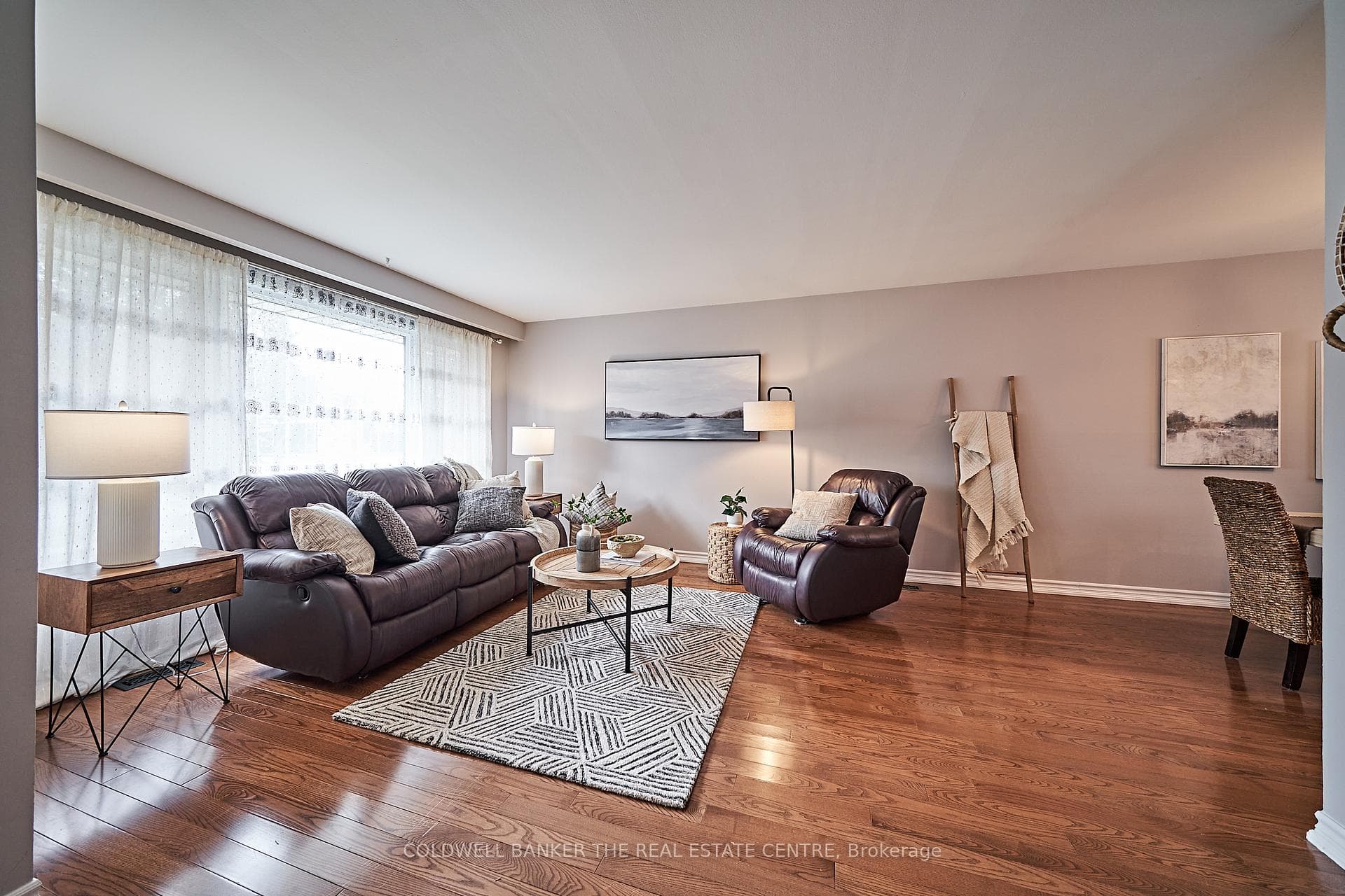 22 Wildlark Drive photo 4
