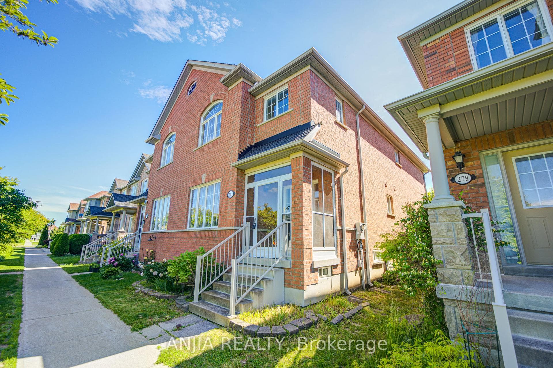 281 Mingay Avenue photo 2