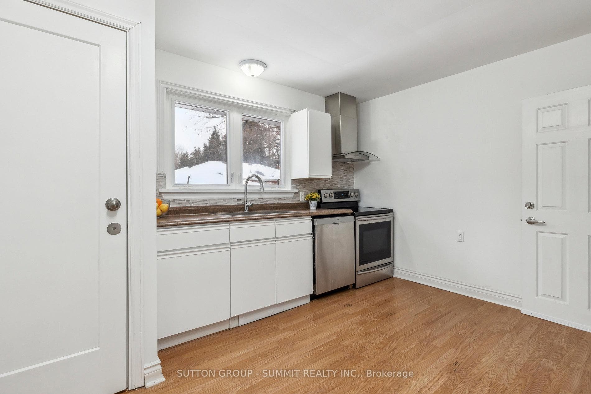 6384 STAMFORD GREEN Drive photo 10