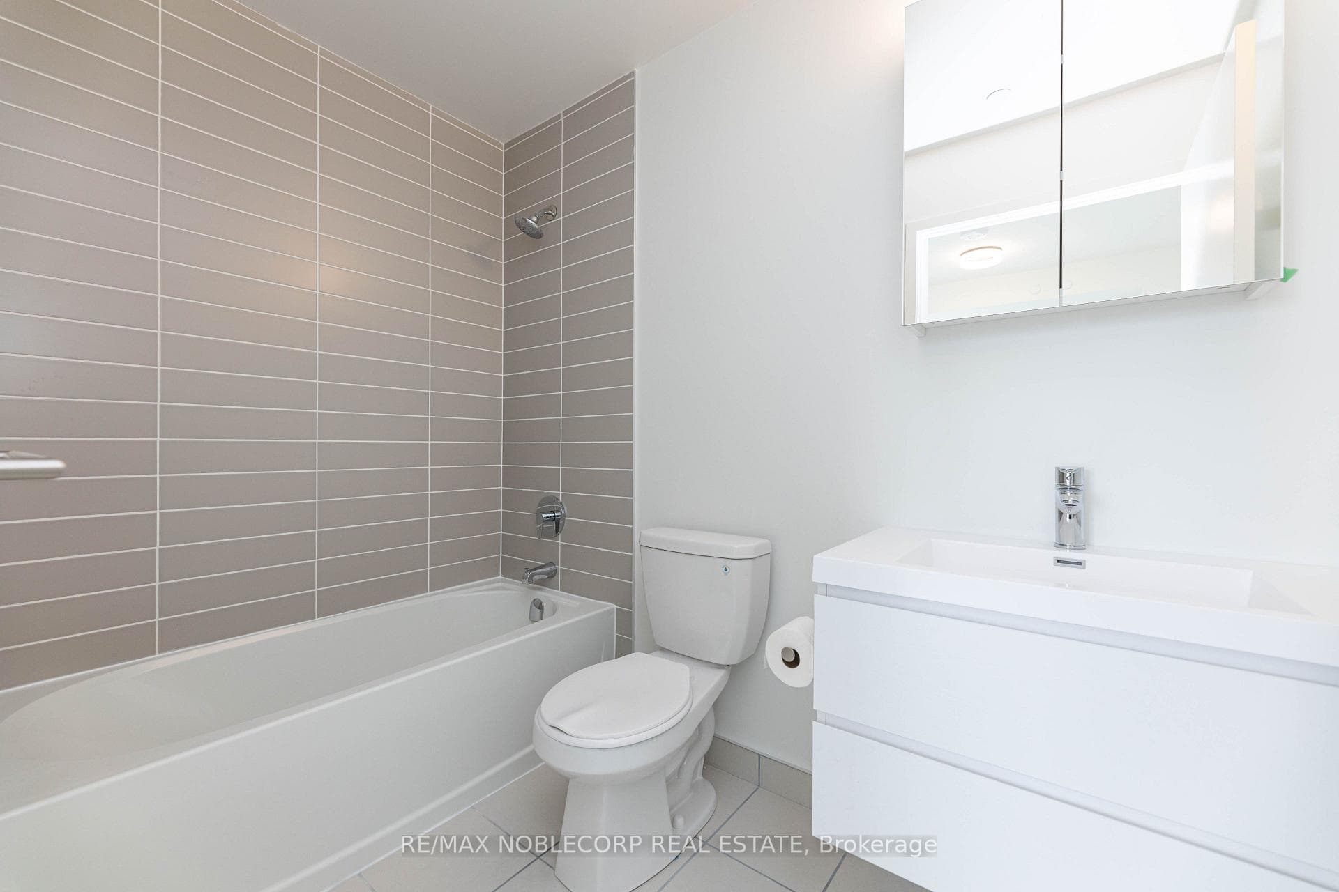 292 Verdale Crossing Unit 805B photo 23
