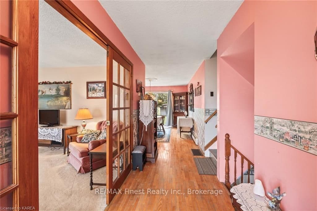 532 PETWORTH Road photo 7