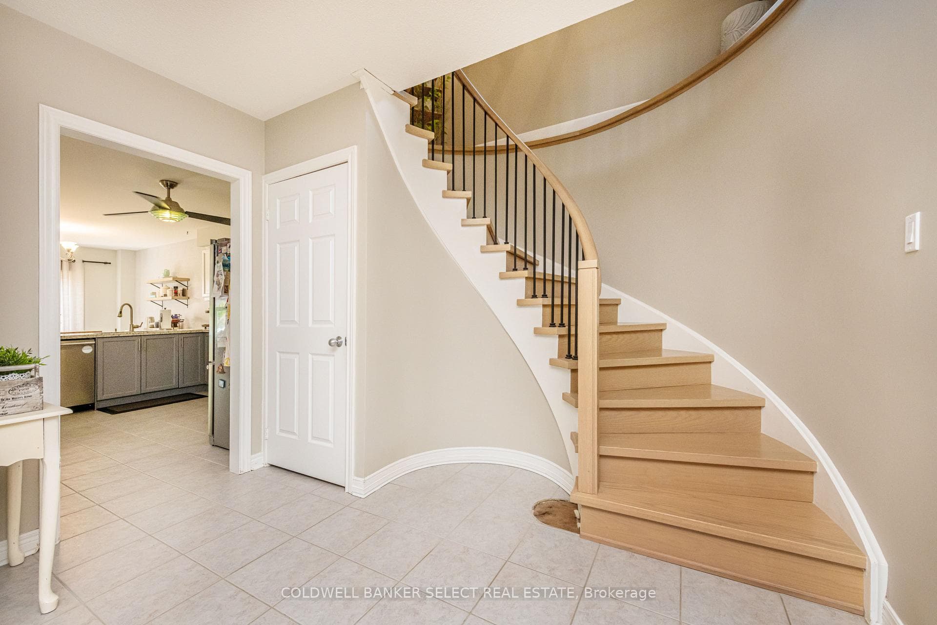 32 Coolspring Crescent photo 7
