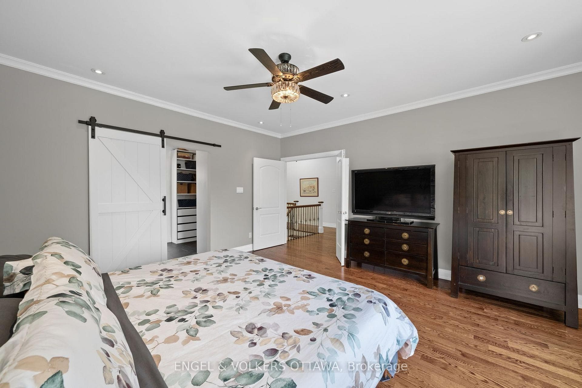 5833A Rideau Valley Drive photo 20