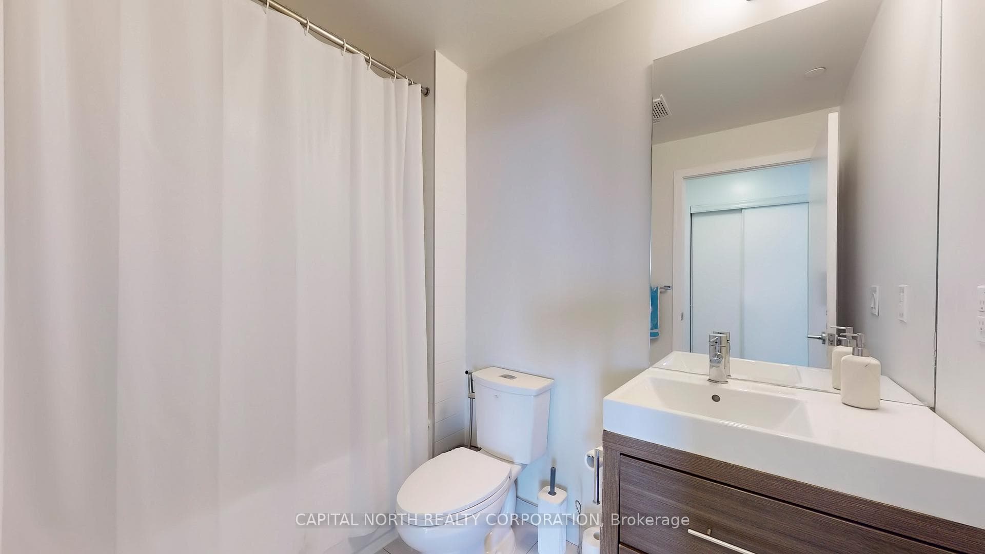 66 Forest Manor Road Unit 2305 photo 9