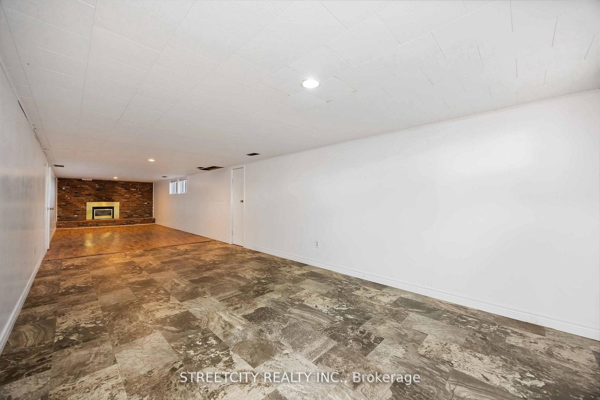 4767 St. Clair Parkway photo 28