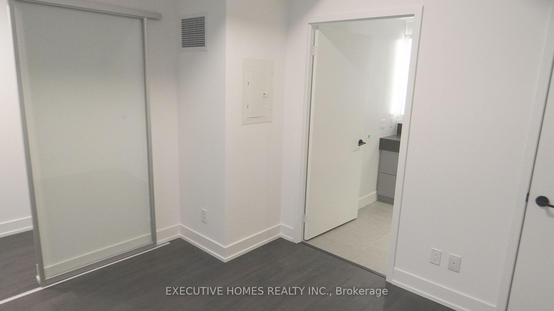 308 Jarvis Street Unit 618 photo 20