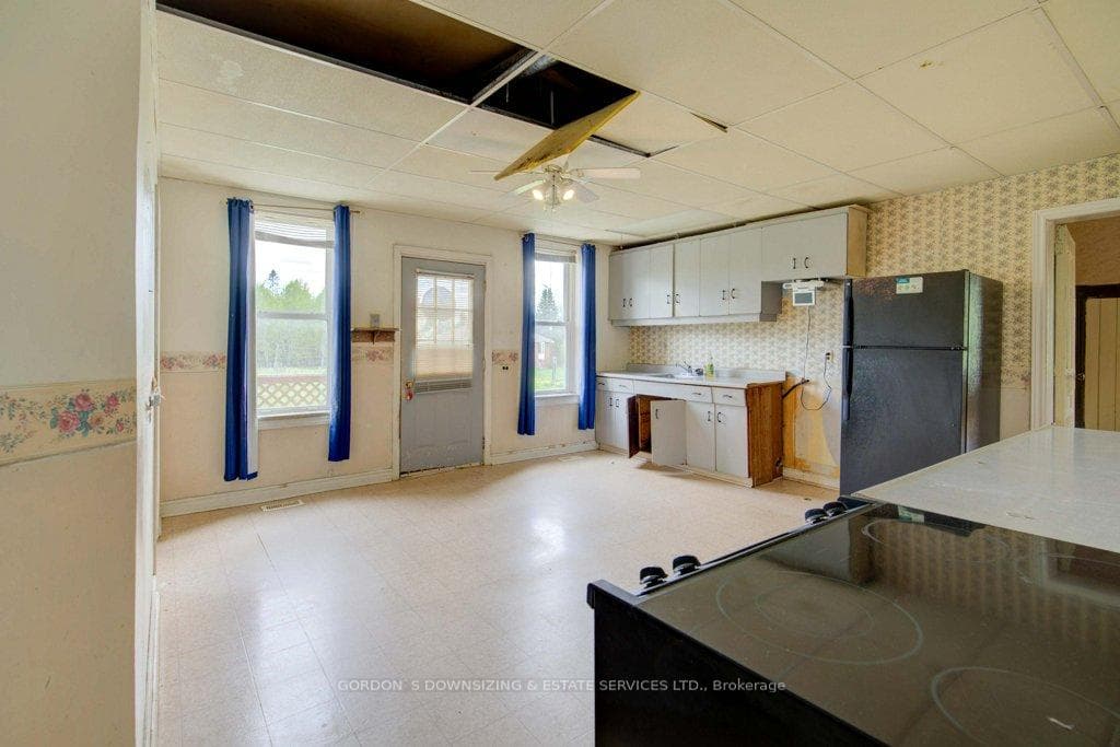 274 Providence Road photo 8