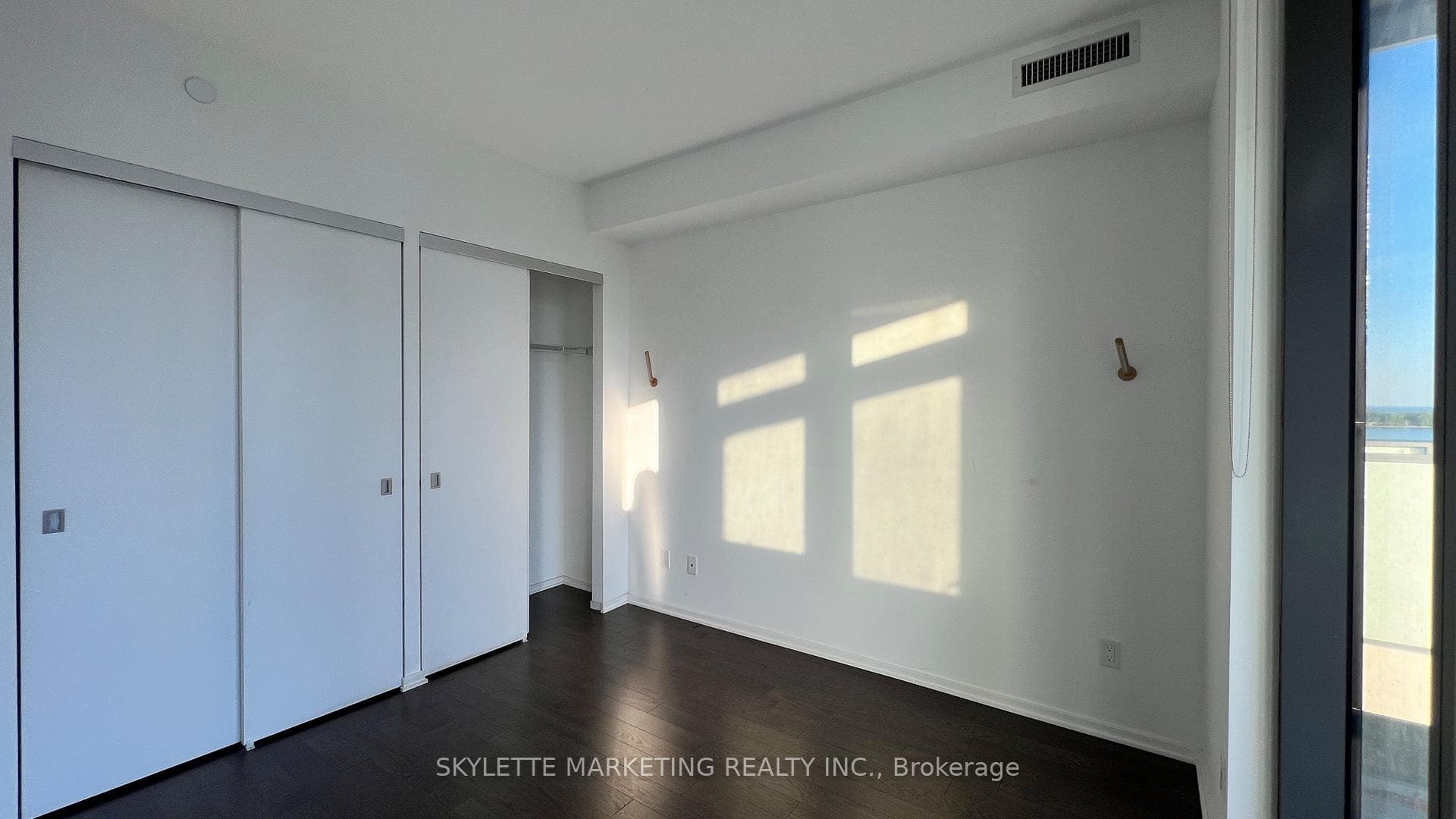 16 Bonnycastle Street Unit 1401 photo 34
