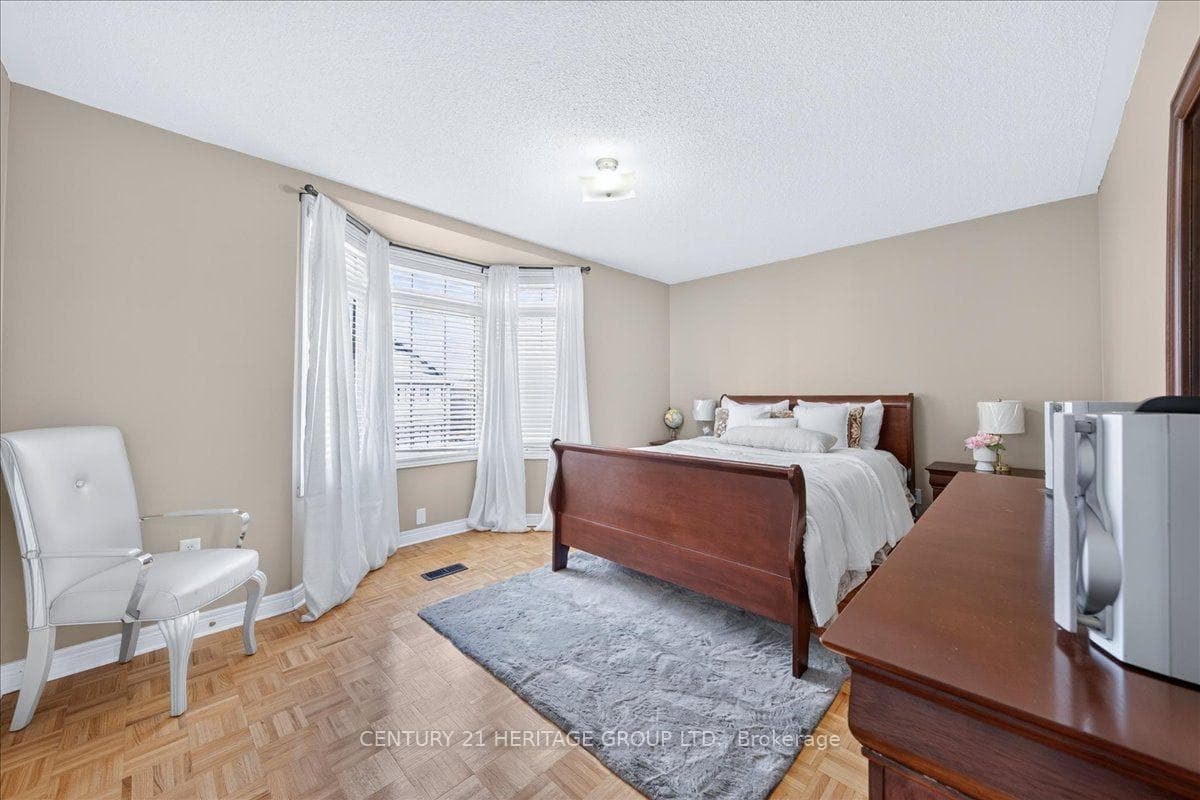 19 Reynolds Avenue photo 29