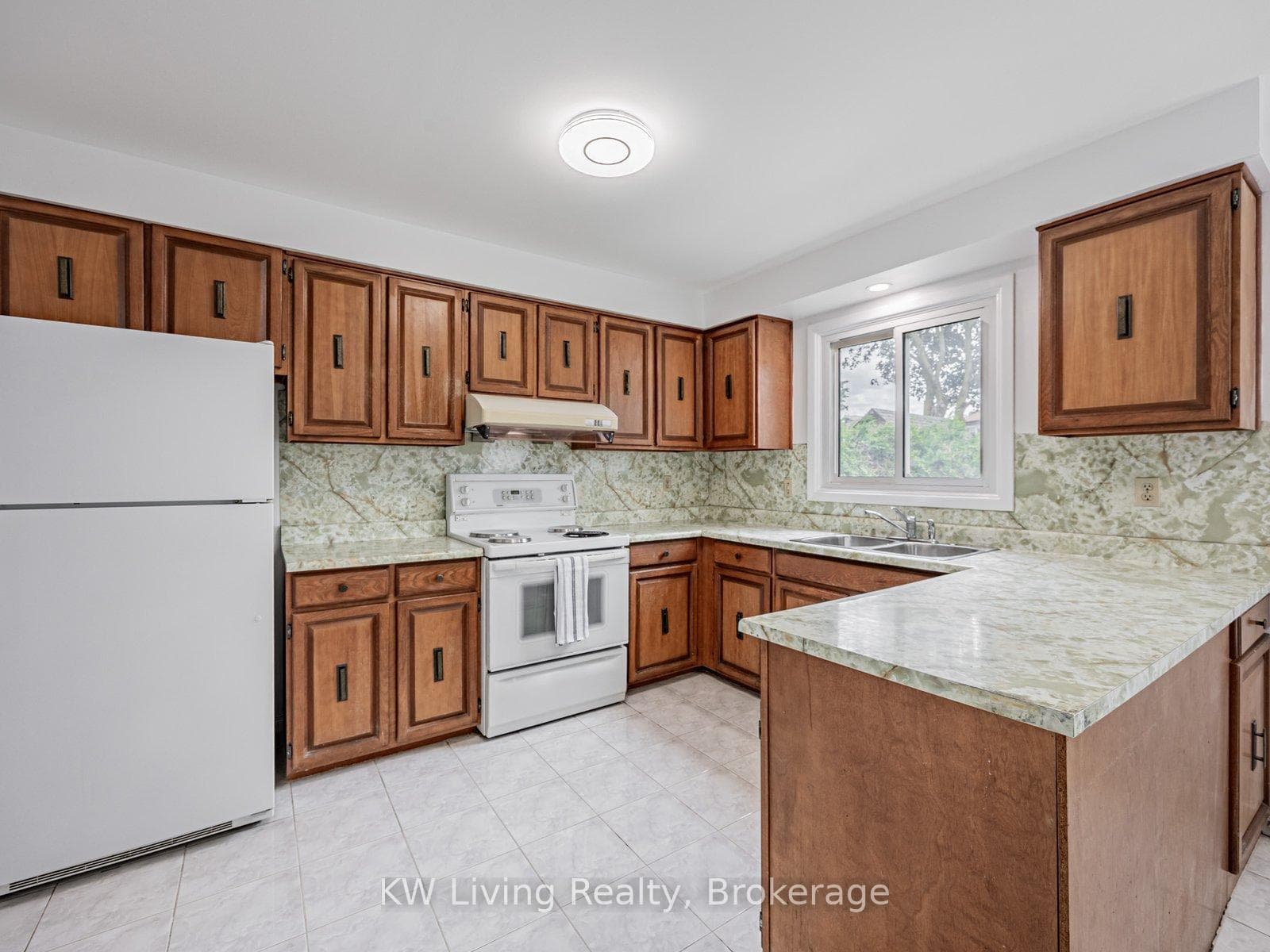 7 Lanewood Crescent photo 10