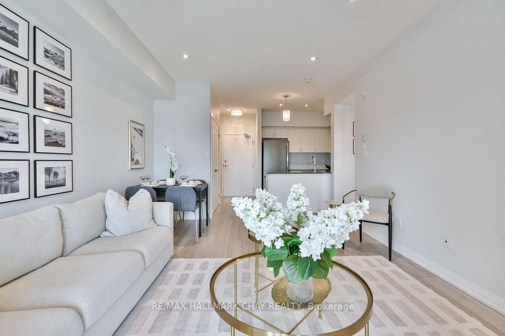 299 Cundles Road Unit 507 photo 7