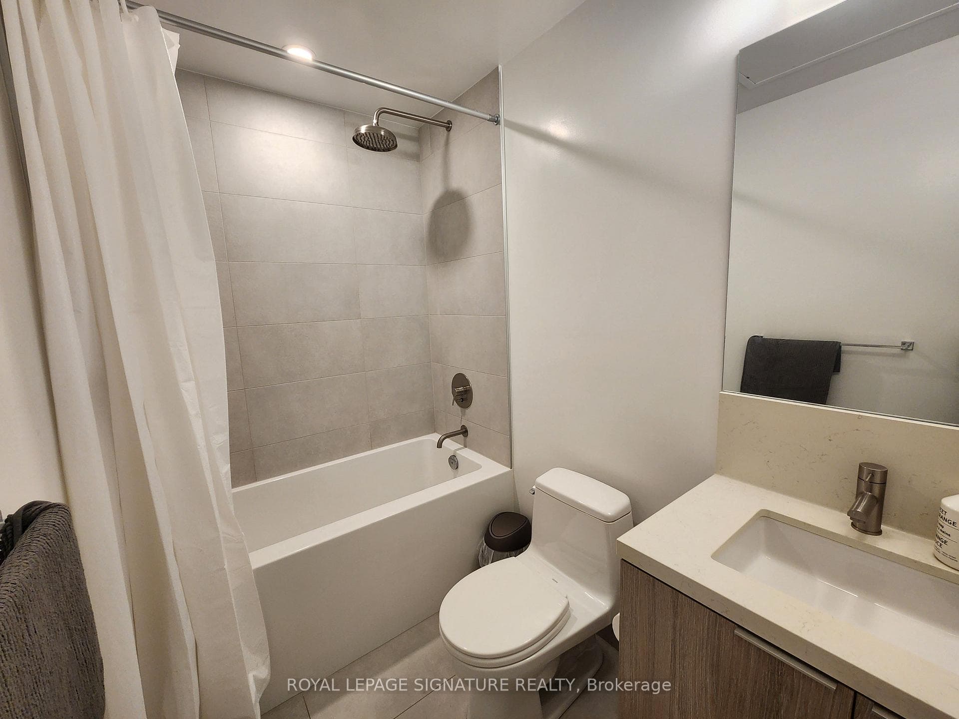 2020 Bathurst Street Unit 1112 photo 7