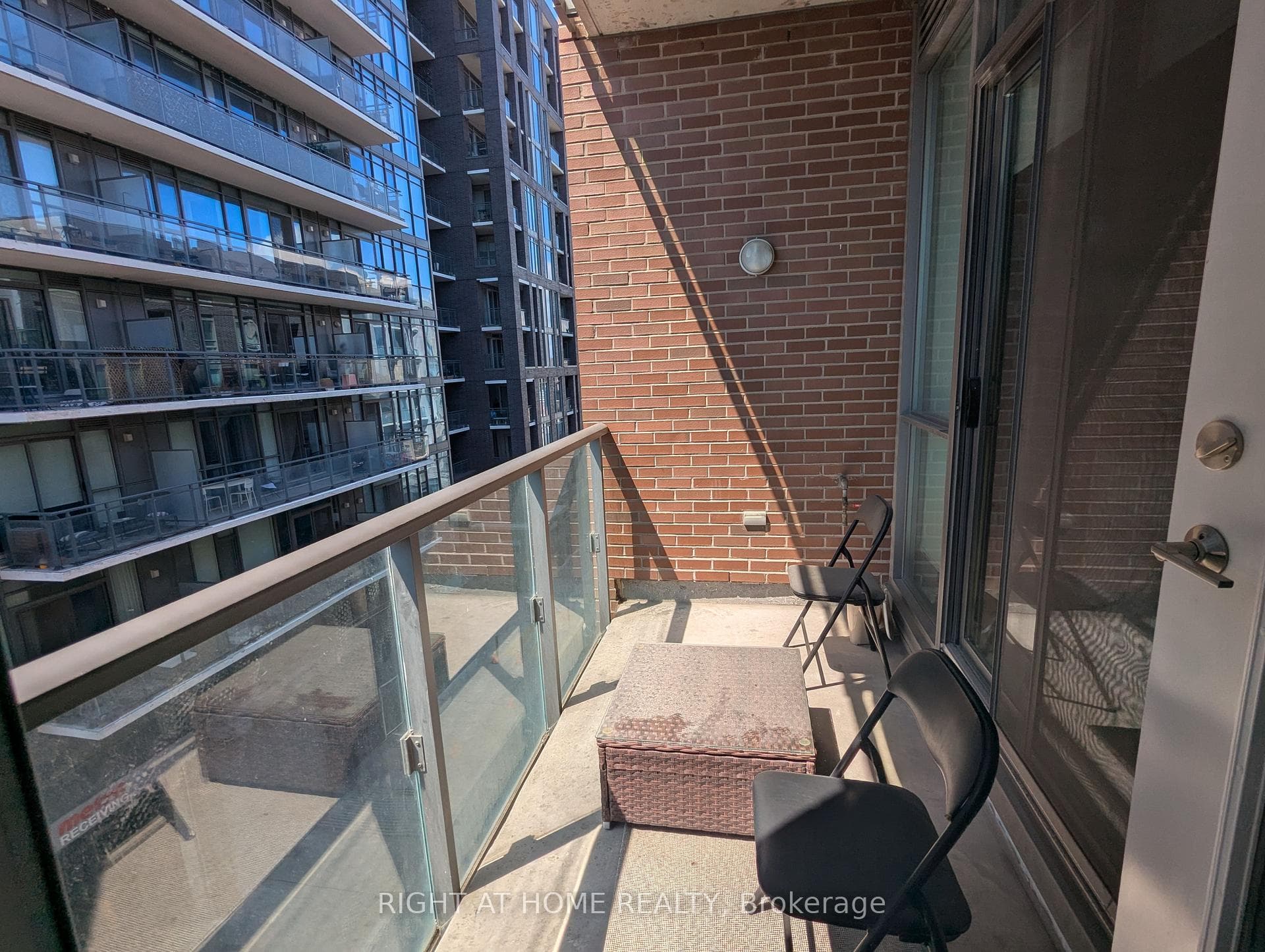 8 Gladstone Avenue Unit 515 photo 18