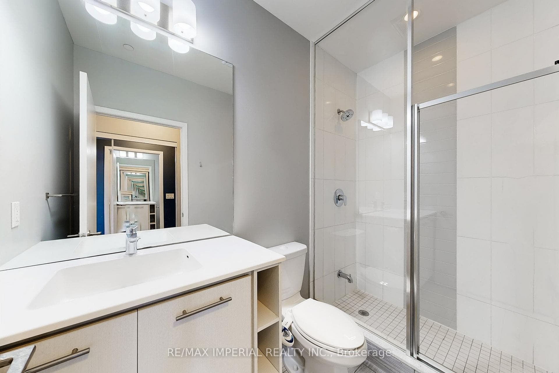435 Richmond Street Unit Ph104 photo 22