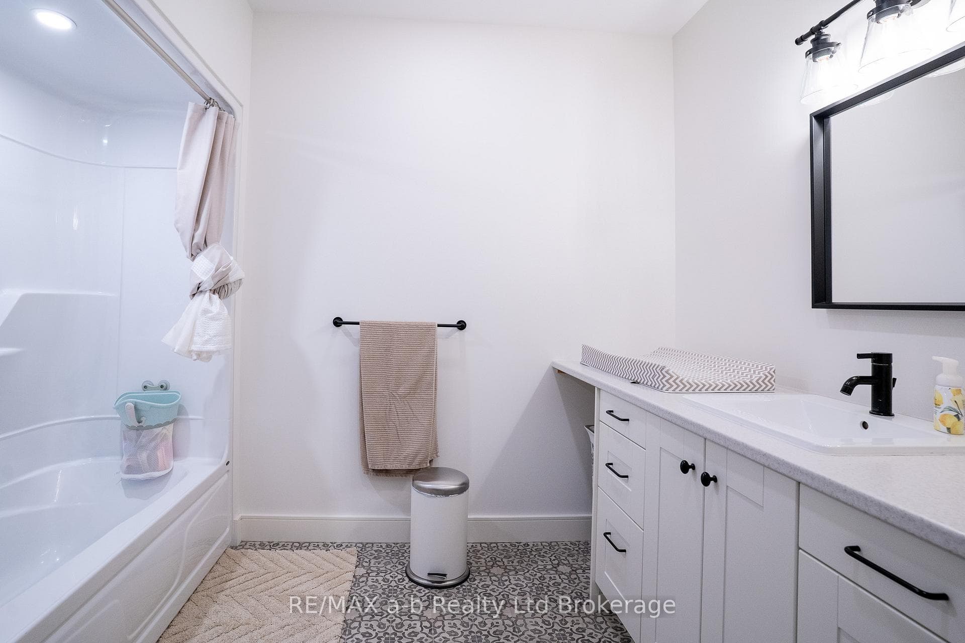 184911 Cornell Road photo 35