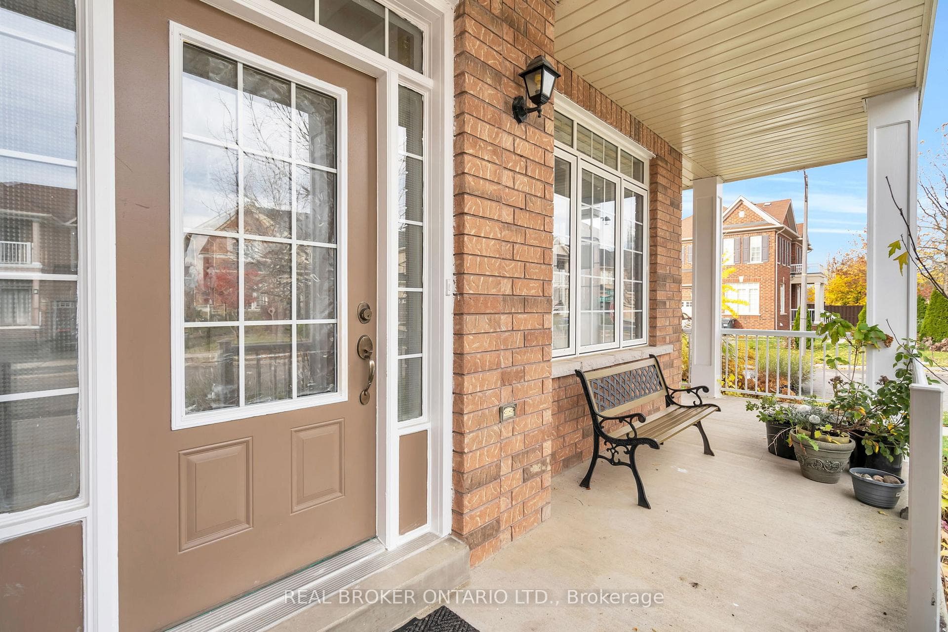 34 Tennant Drive photo 4