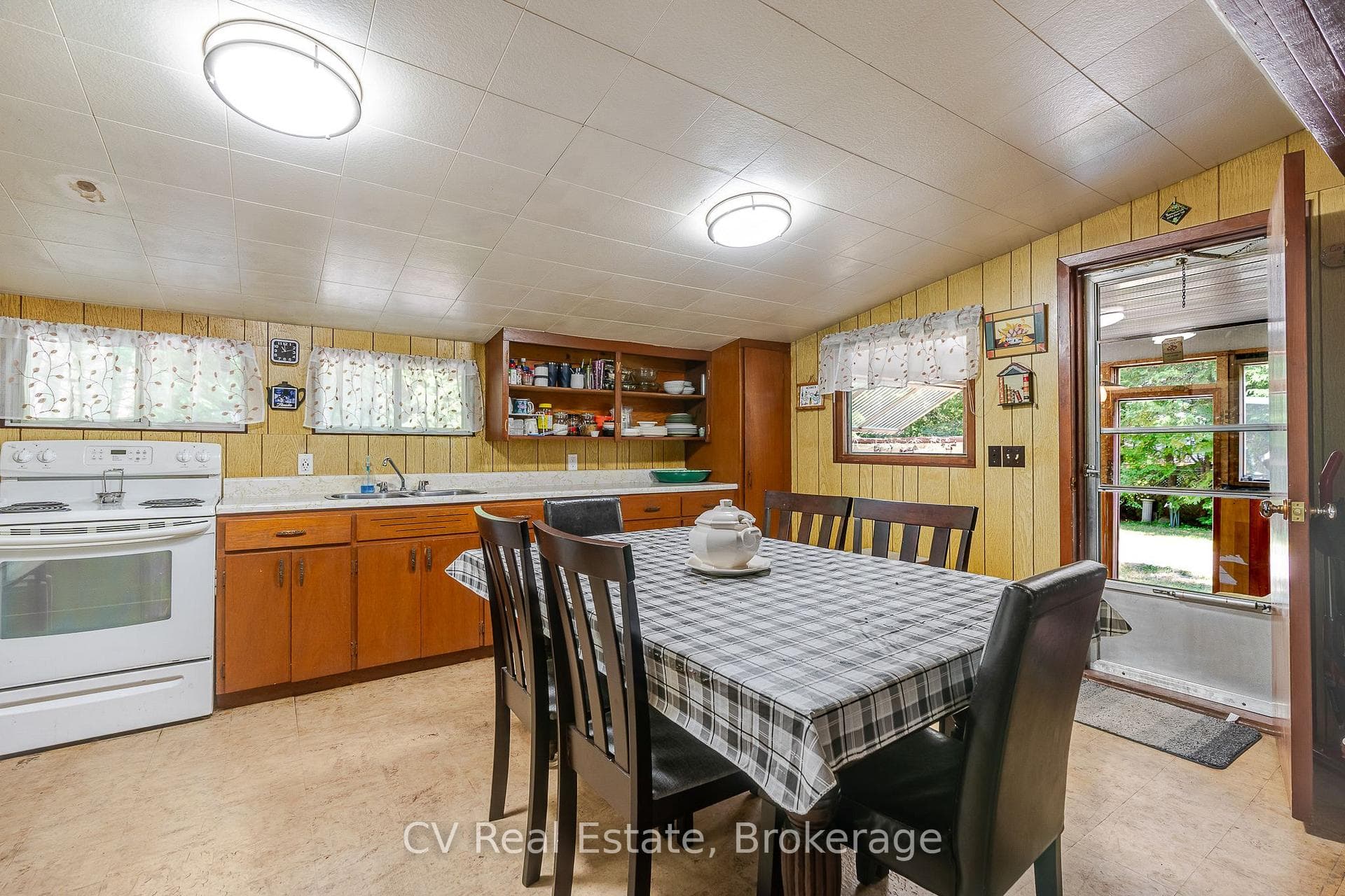 10 Brookside Drive photo 22