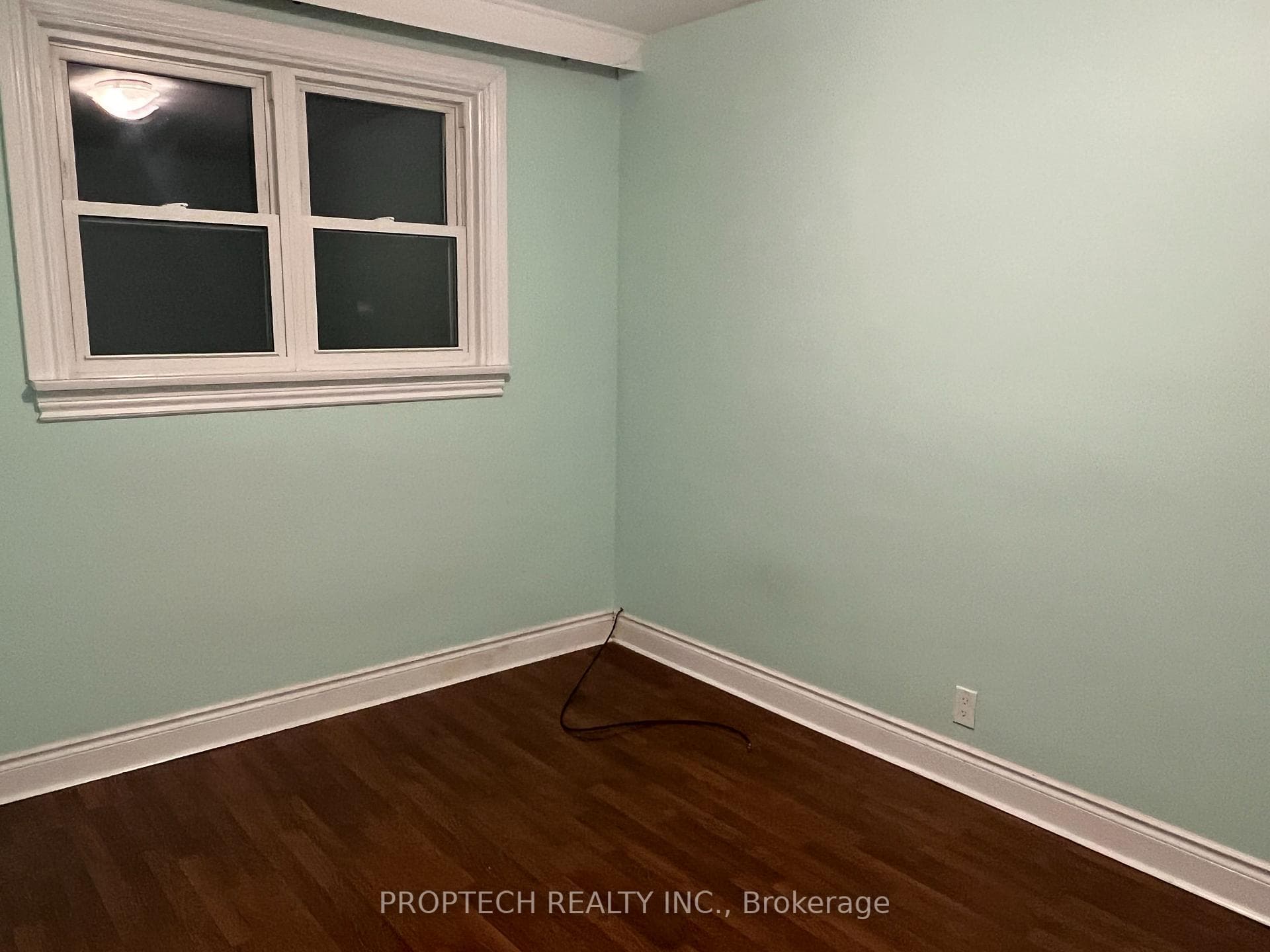 41 Cartier Crescent photo 15
