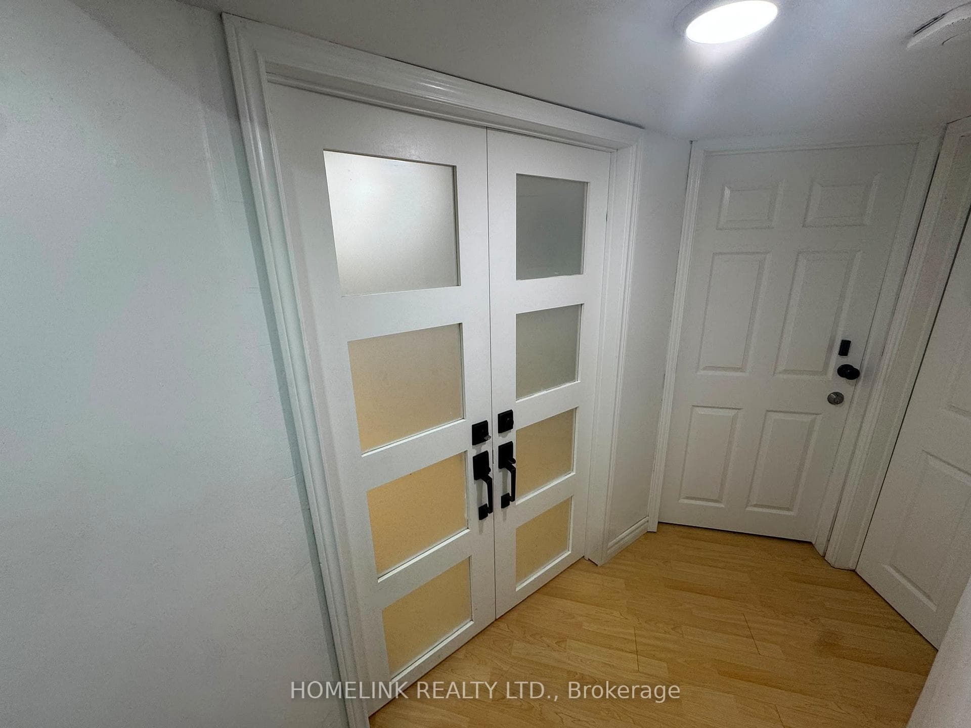 1115 Silverfox Court photo 5