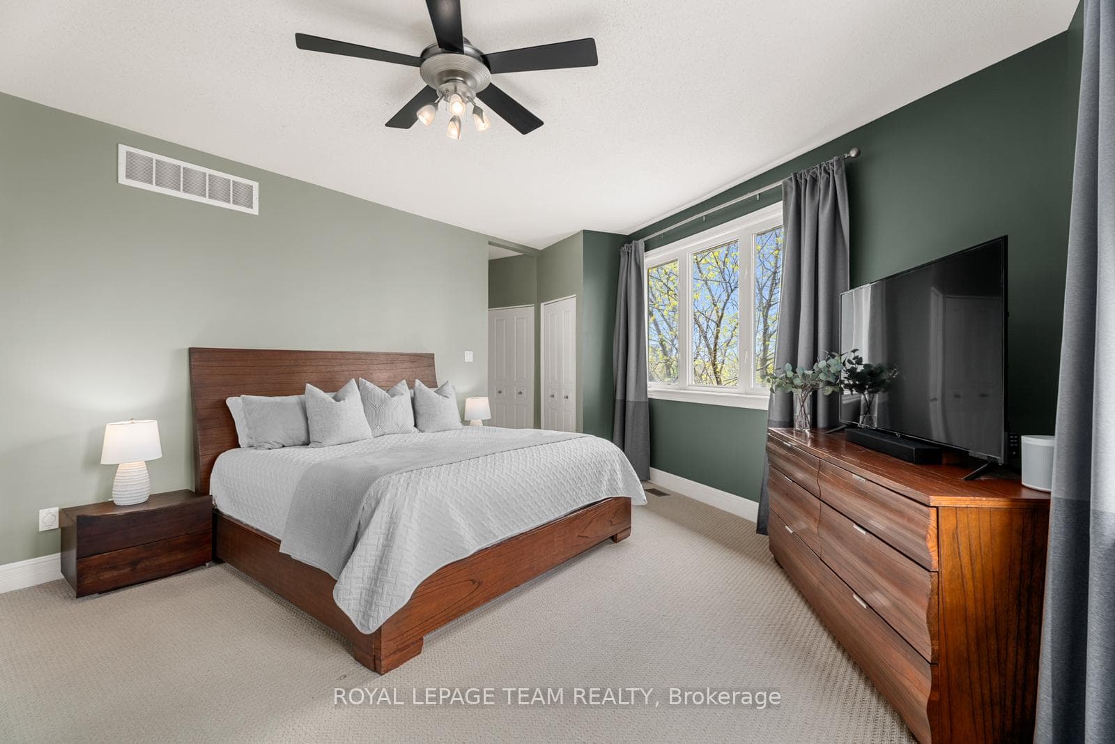 520 Queen Elizabeth Drive Unit 27 photo 14