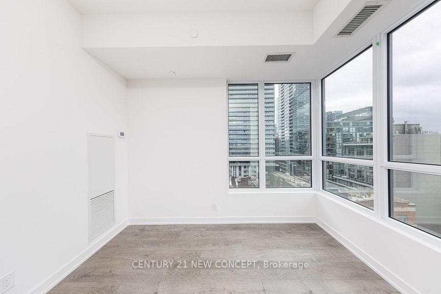 108 Peter Street Unit 1117 photo 15