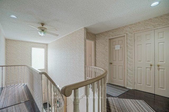 18 Brookshire Circle photo 7