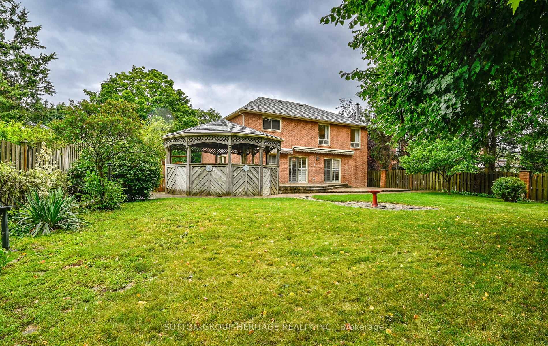 35 Glen Hill Drive photo 36