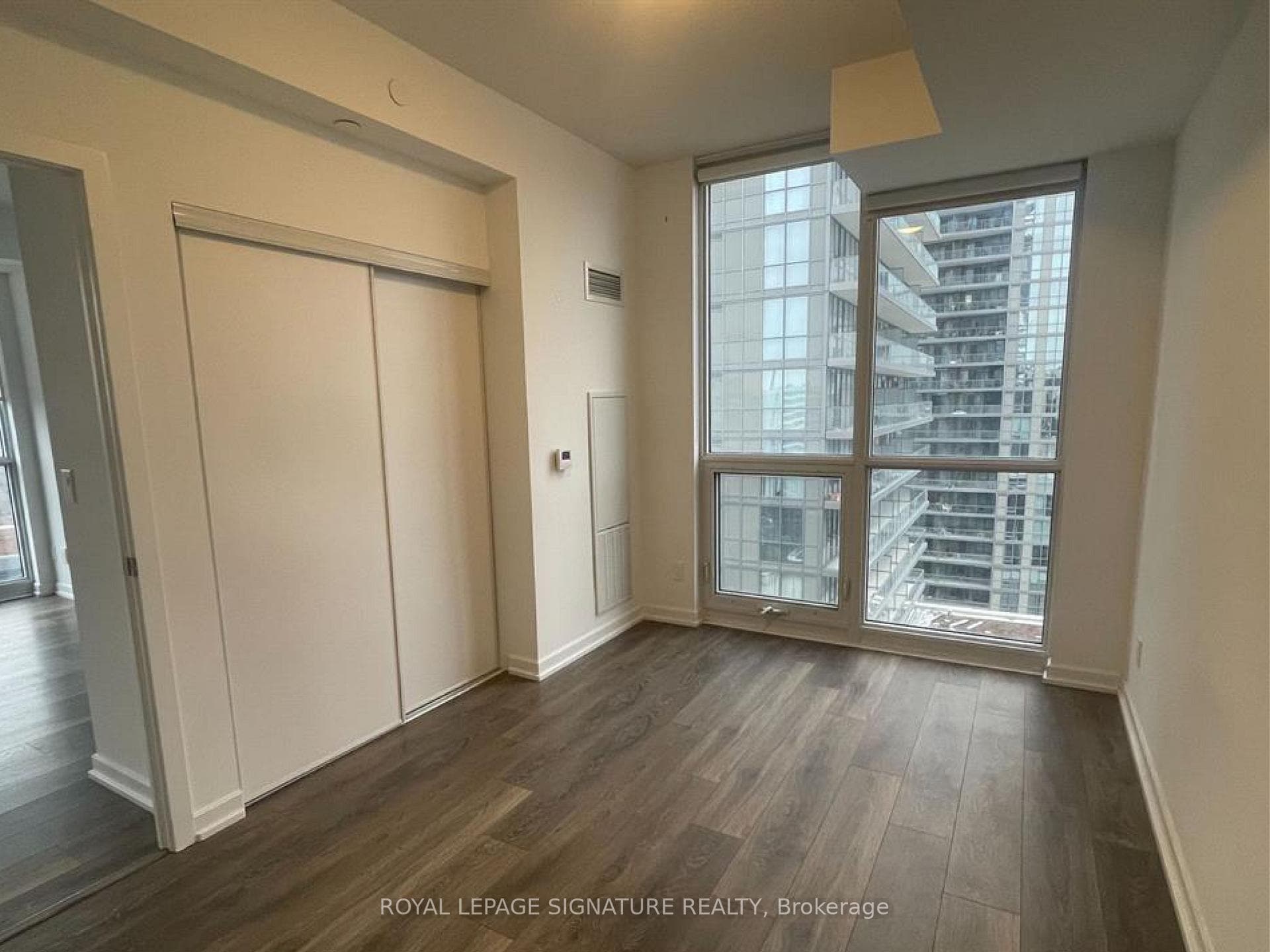 32 Forest Manor Road Unit 1102 photo 26