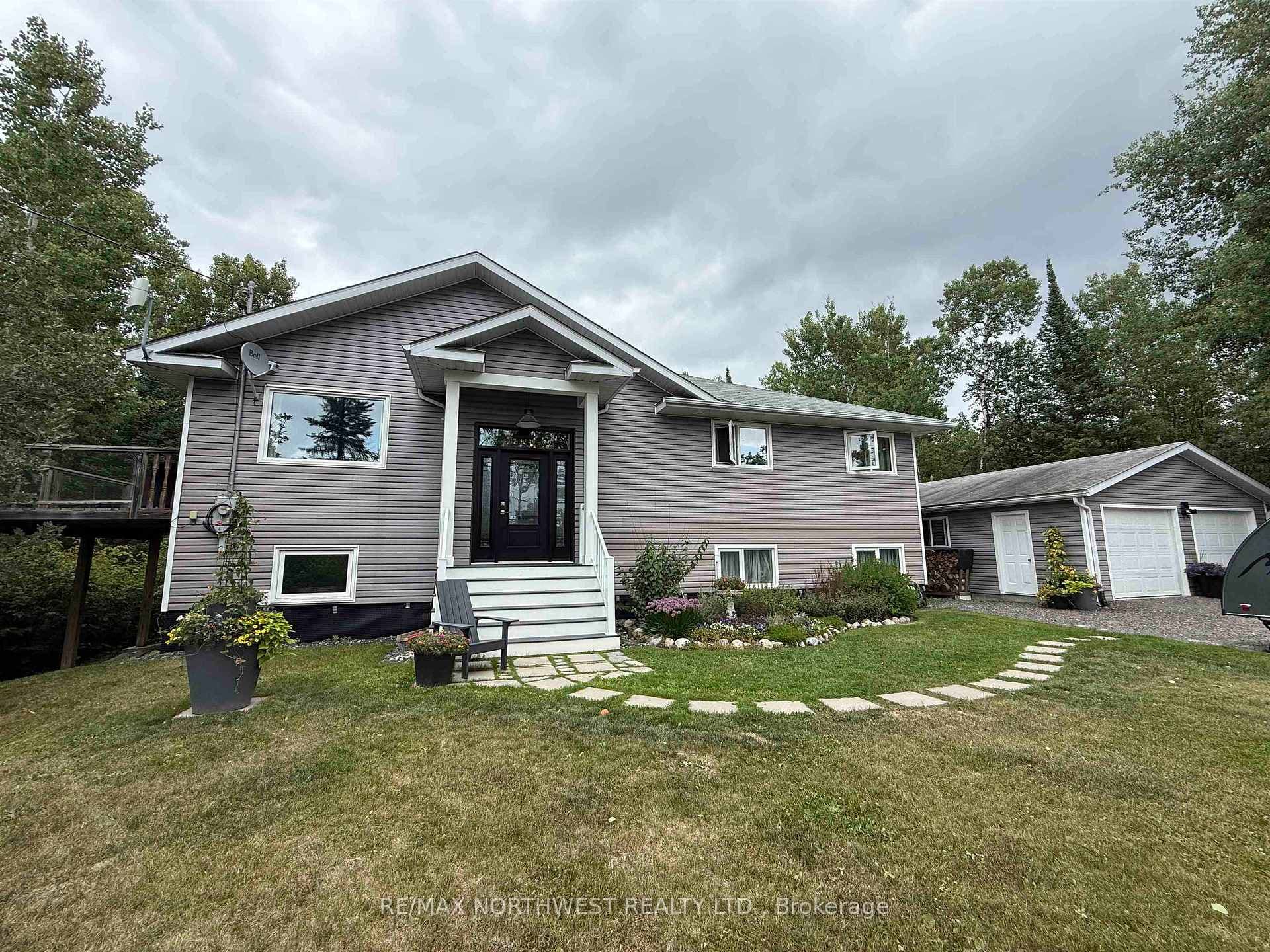 142 Barkman Close photo 1
