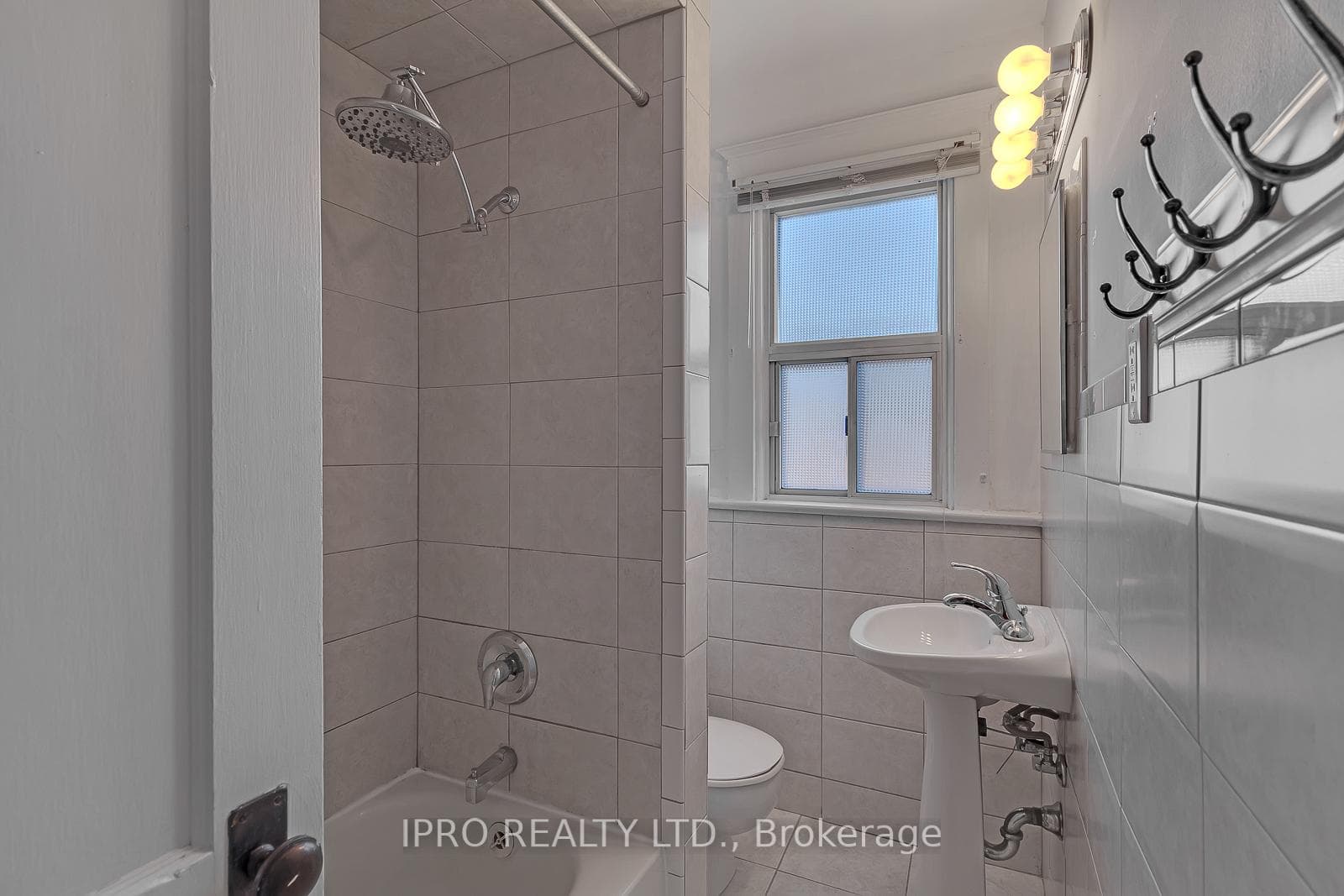 449 Manor Road Unit 2 photo 11