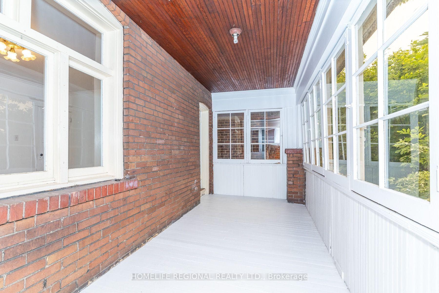 353 St Clarens Avenue photo 13