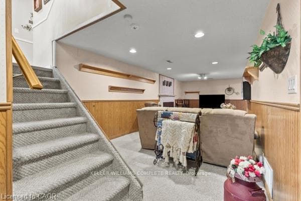 789 RYMAL Road photo 19