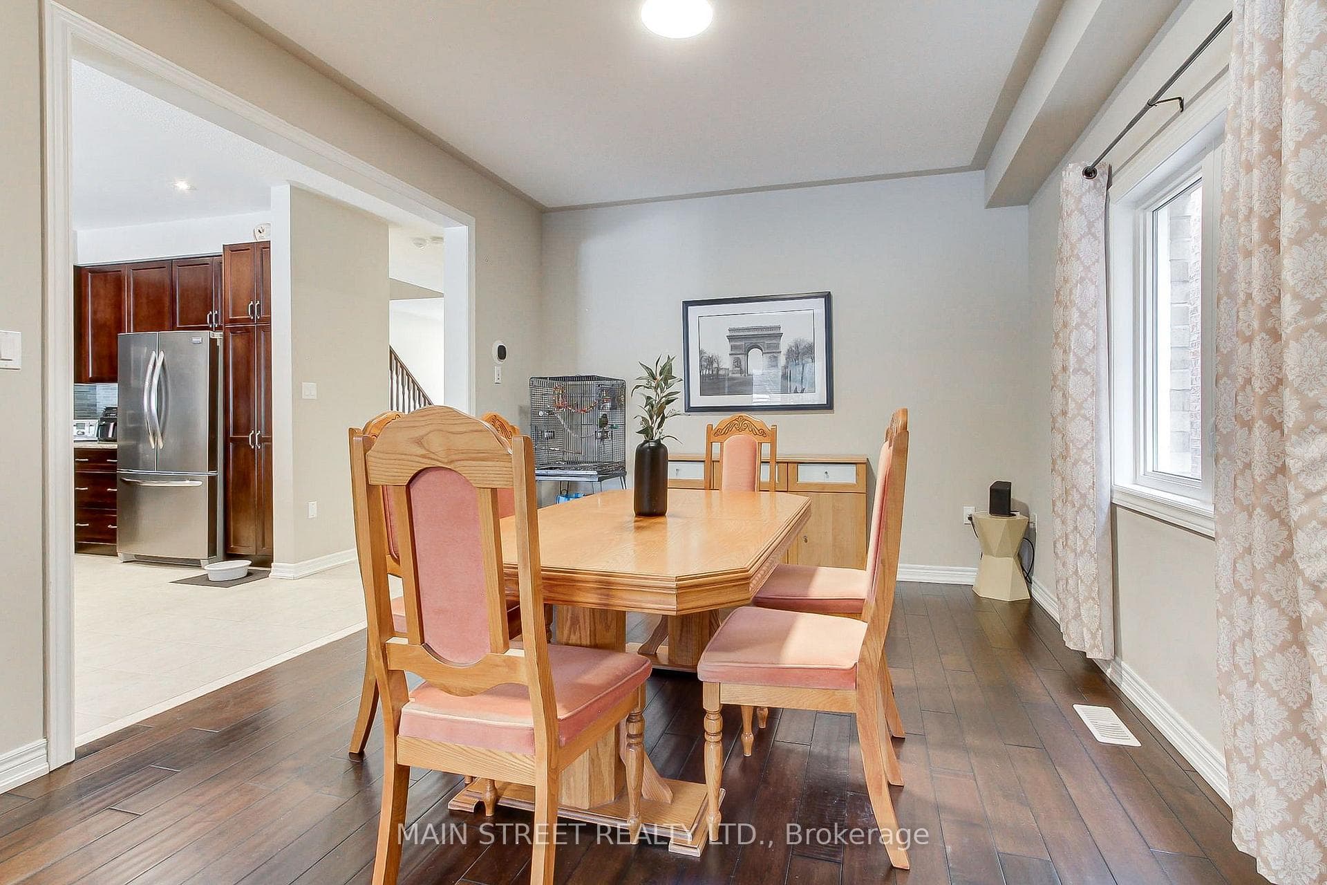 42 Prosser Crescent photo 6