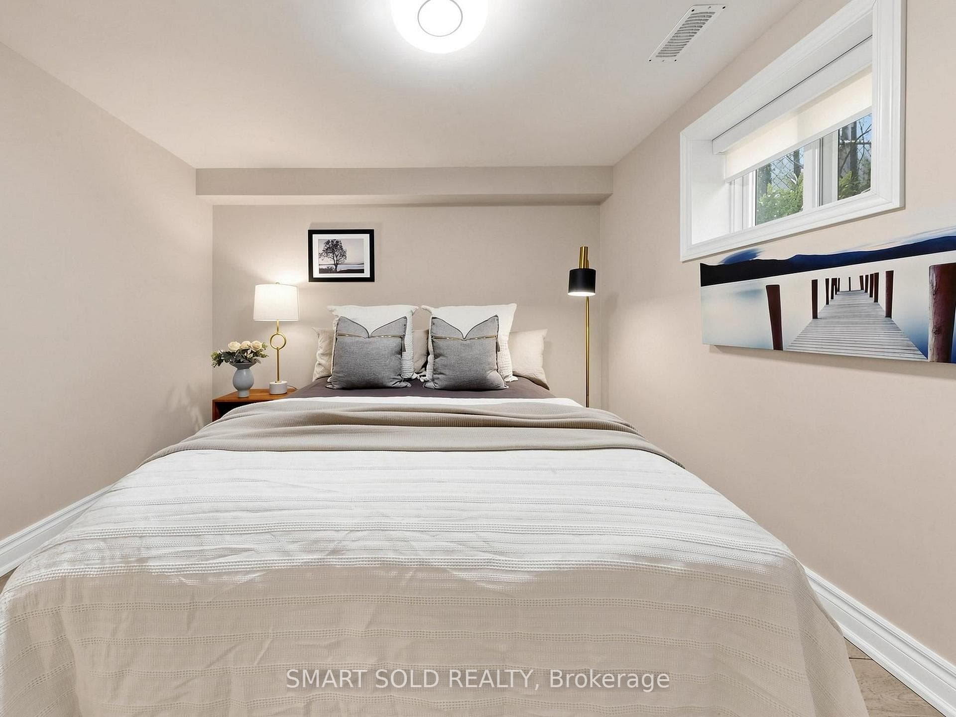 76 Clancy Drive photo 42