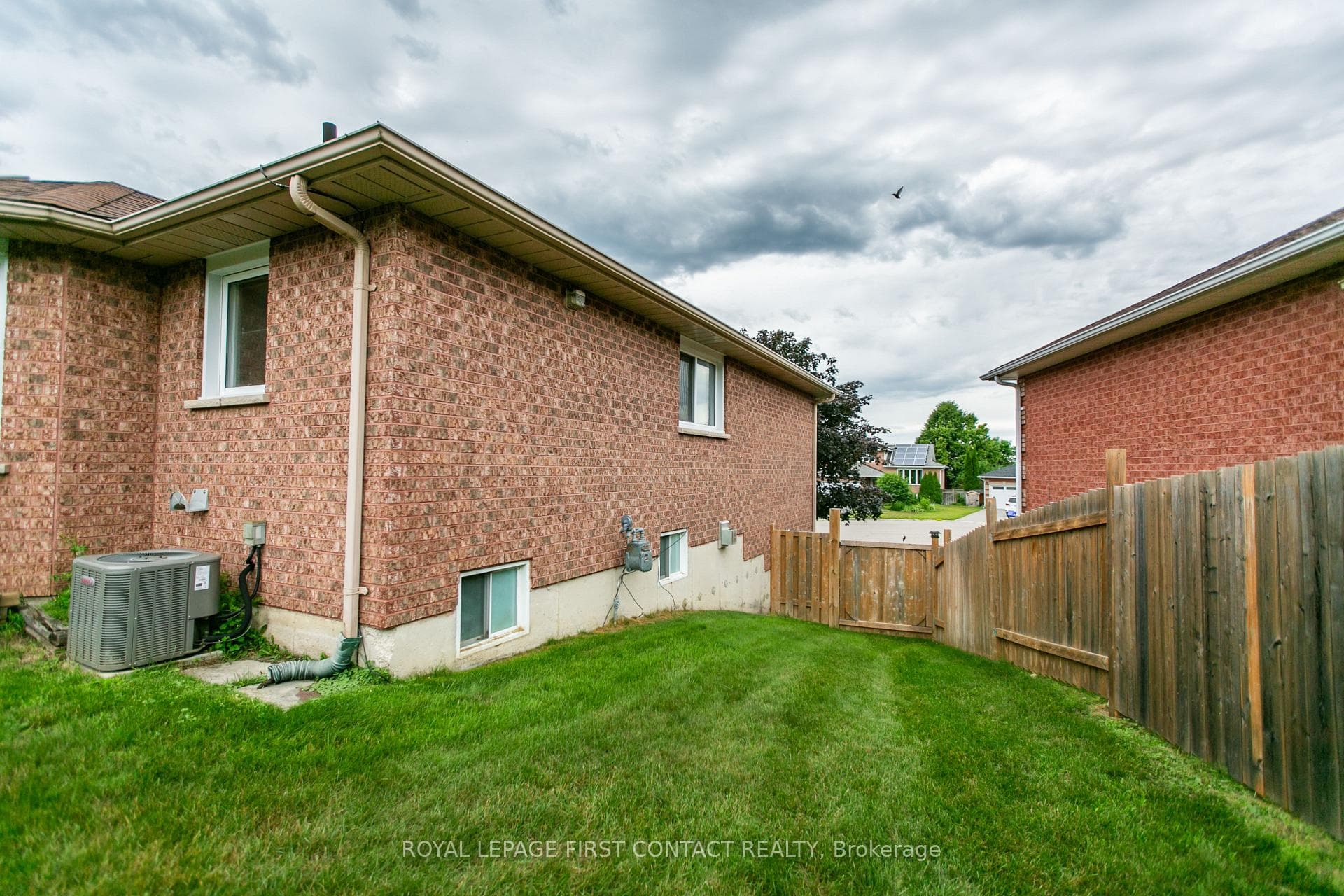 9 Watson Court photo 23