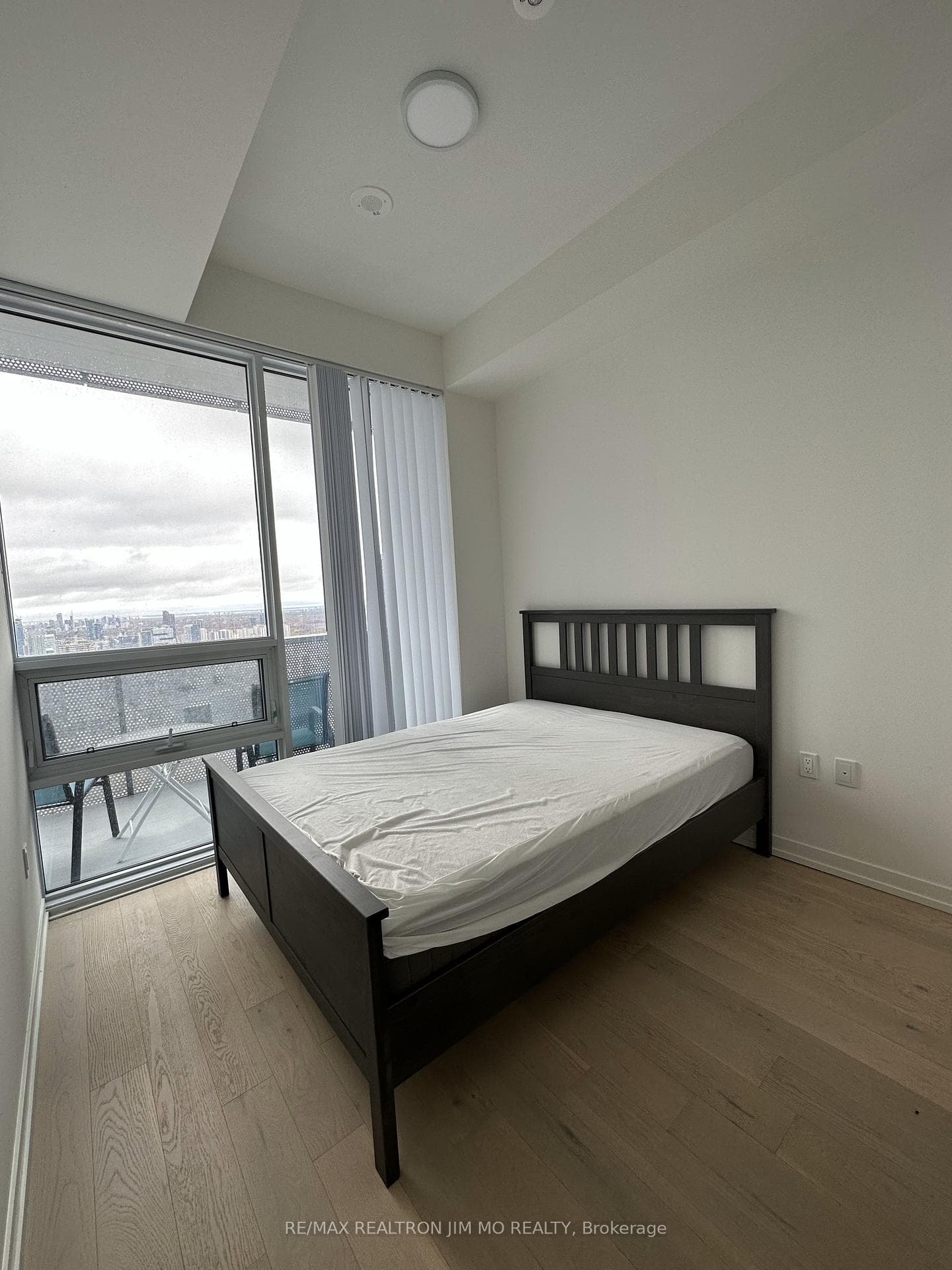 138 Downes Street Unit PH201 photo 7