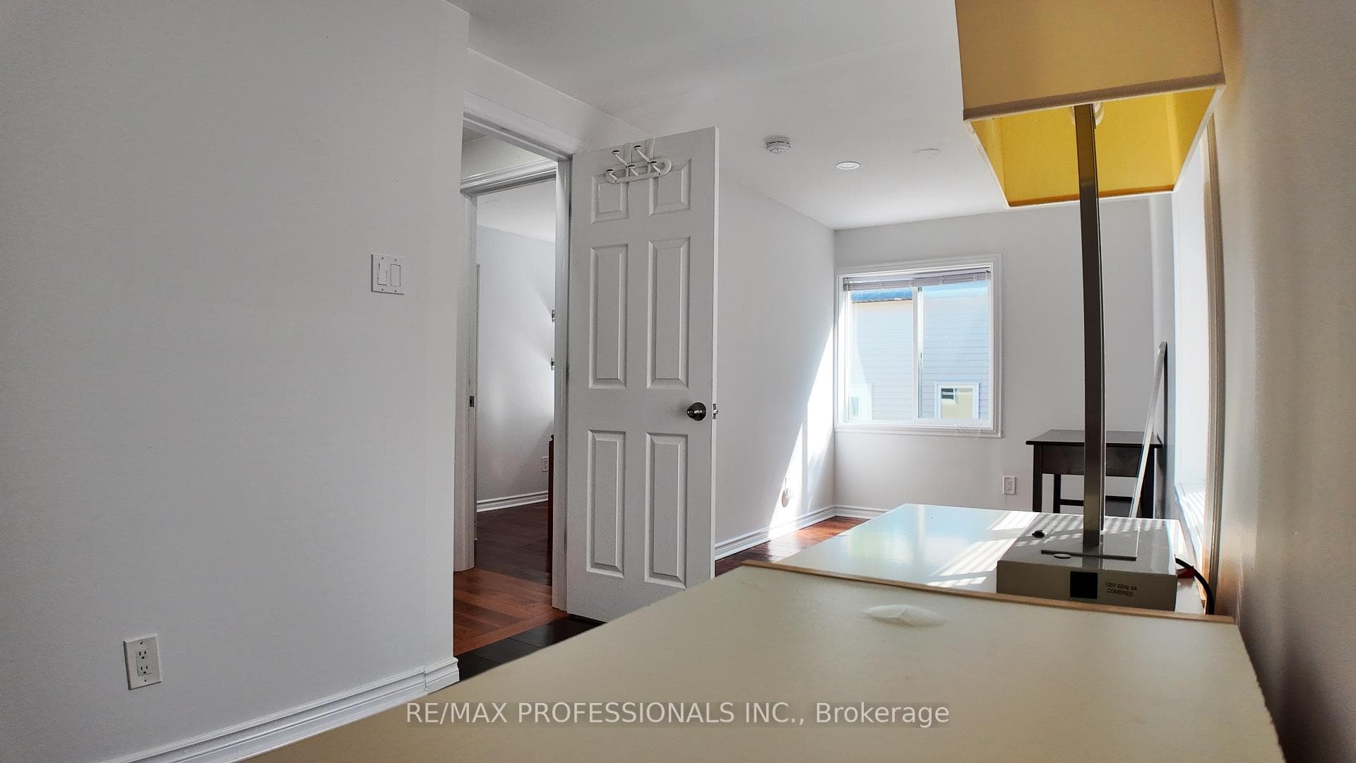 5 Farmbrook Road Unit B photo 9