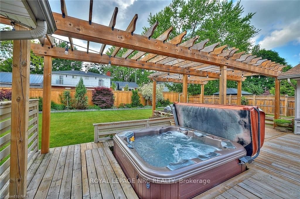 33 DALEVIEW CR Crescent photo 8