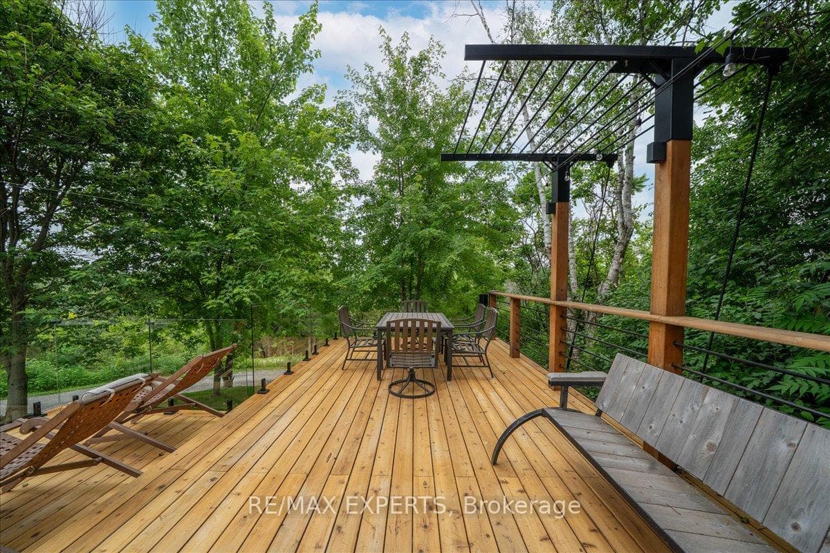 525 King Street photo 38