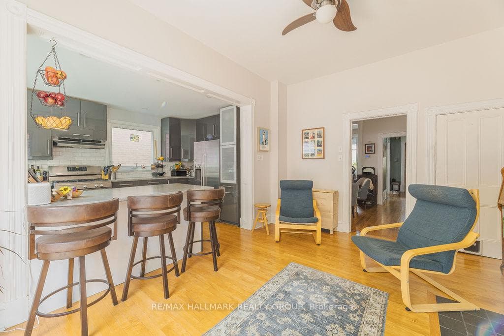 38 Elm Street photo 19