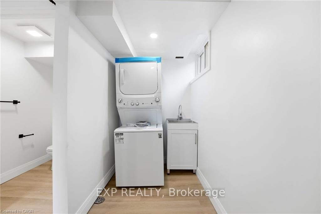 114 Christopher Drive photo 18