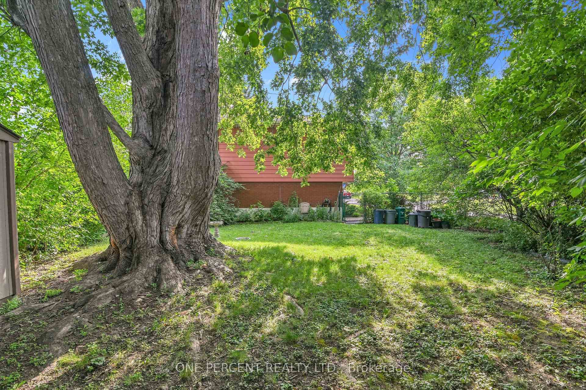 1244 Joyce Crescent photo 33