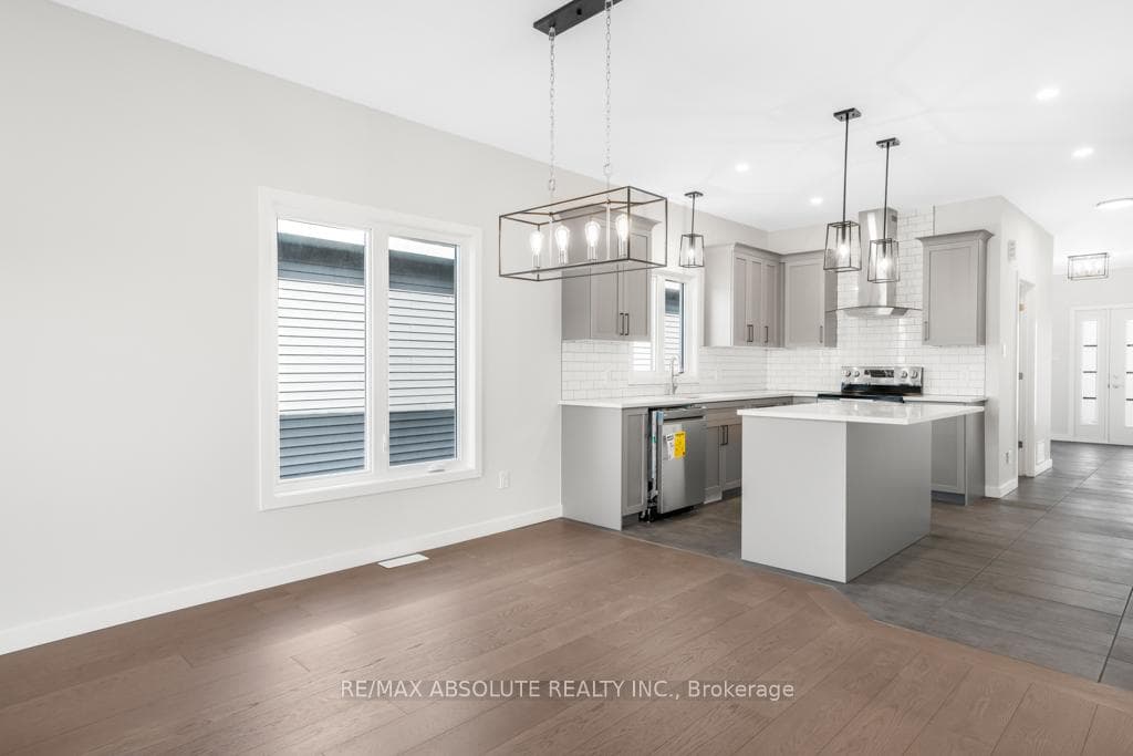 399 STERLING Avenue photo 6