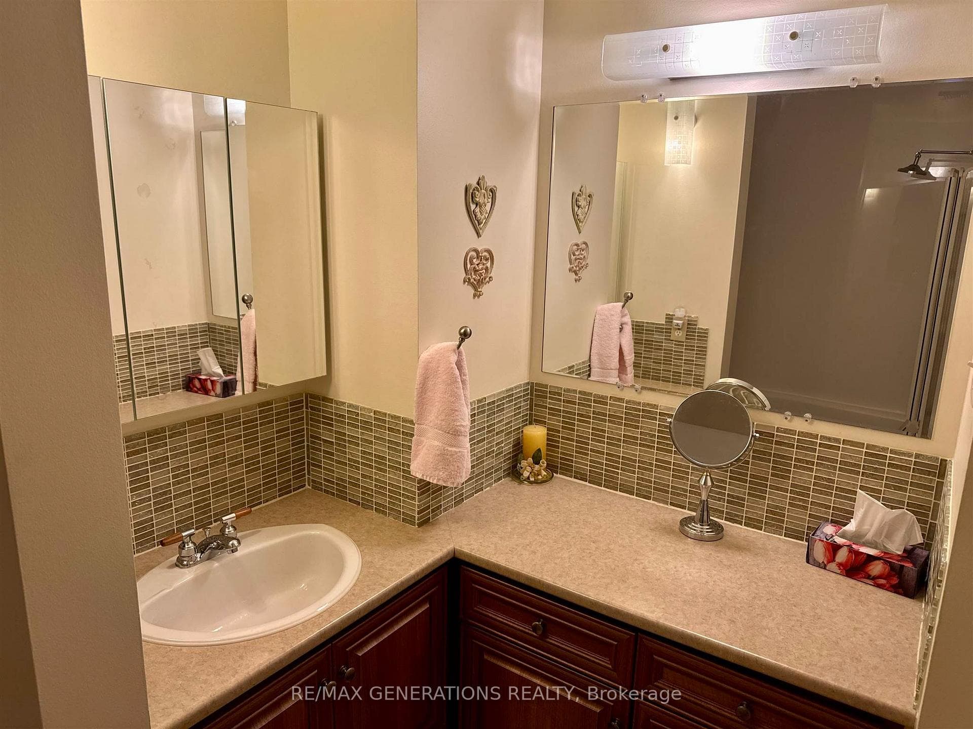 449 Parkwood Street photo 19