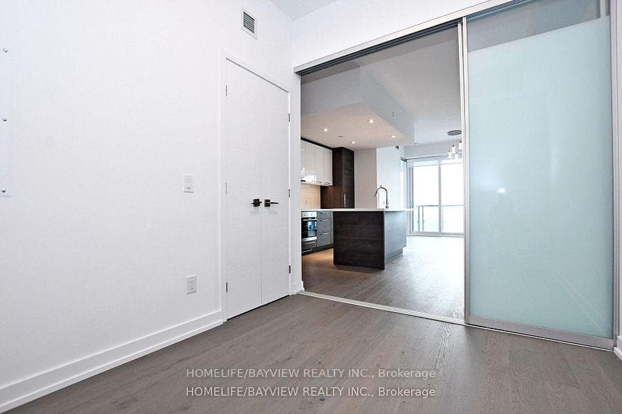 488 University Avenue Unit 3503 photo 28