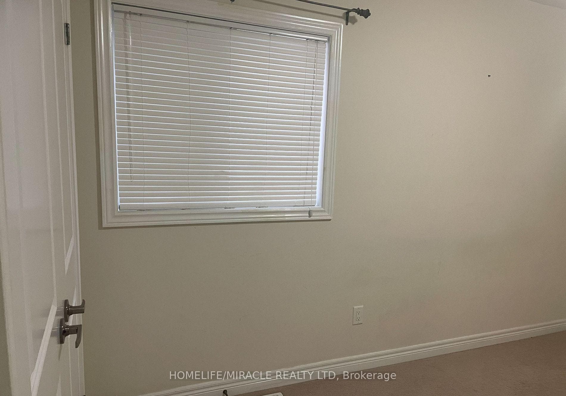 46 Naperton Drive photo 17