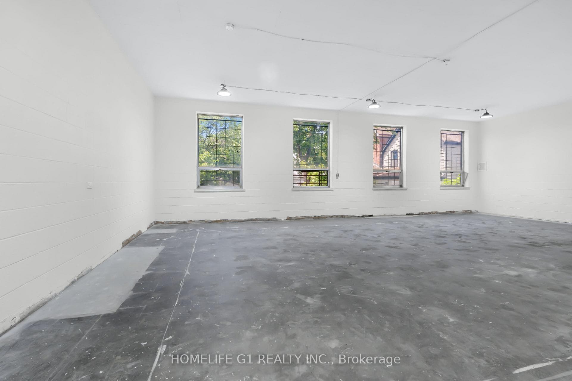 337 Gage Avenue photo 39