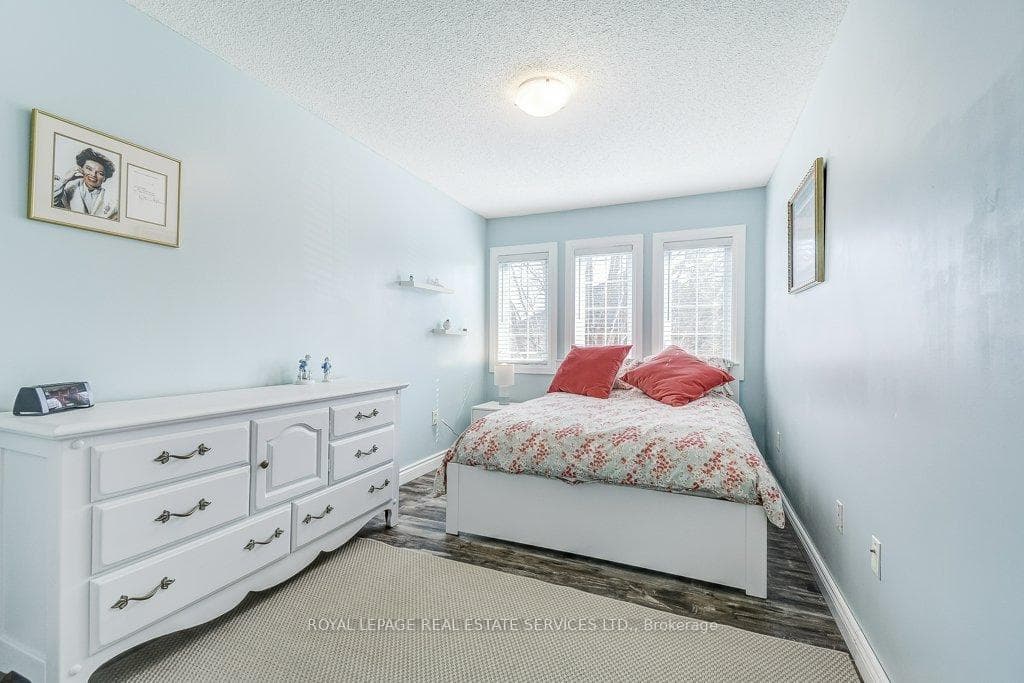 1283 Blanshard Drive Unit 16 photo 23