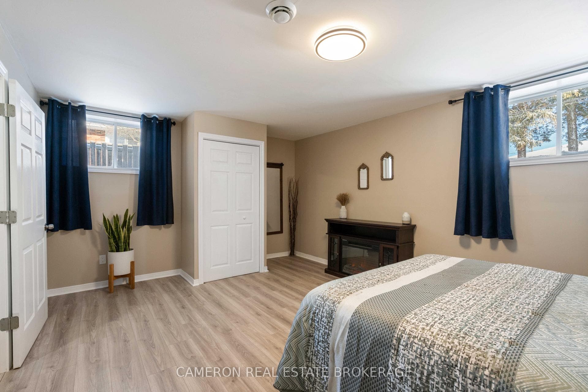 3215 Johnston Avenue photo 19