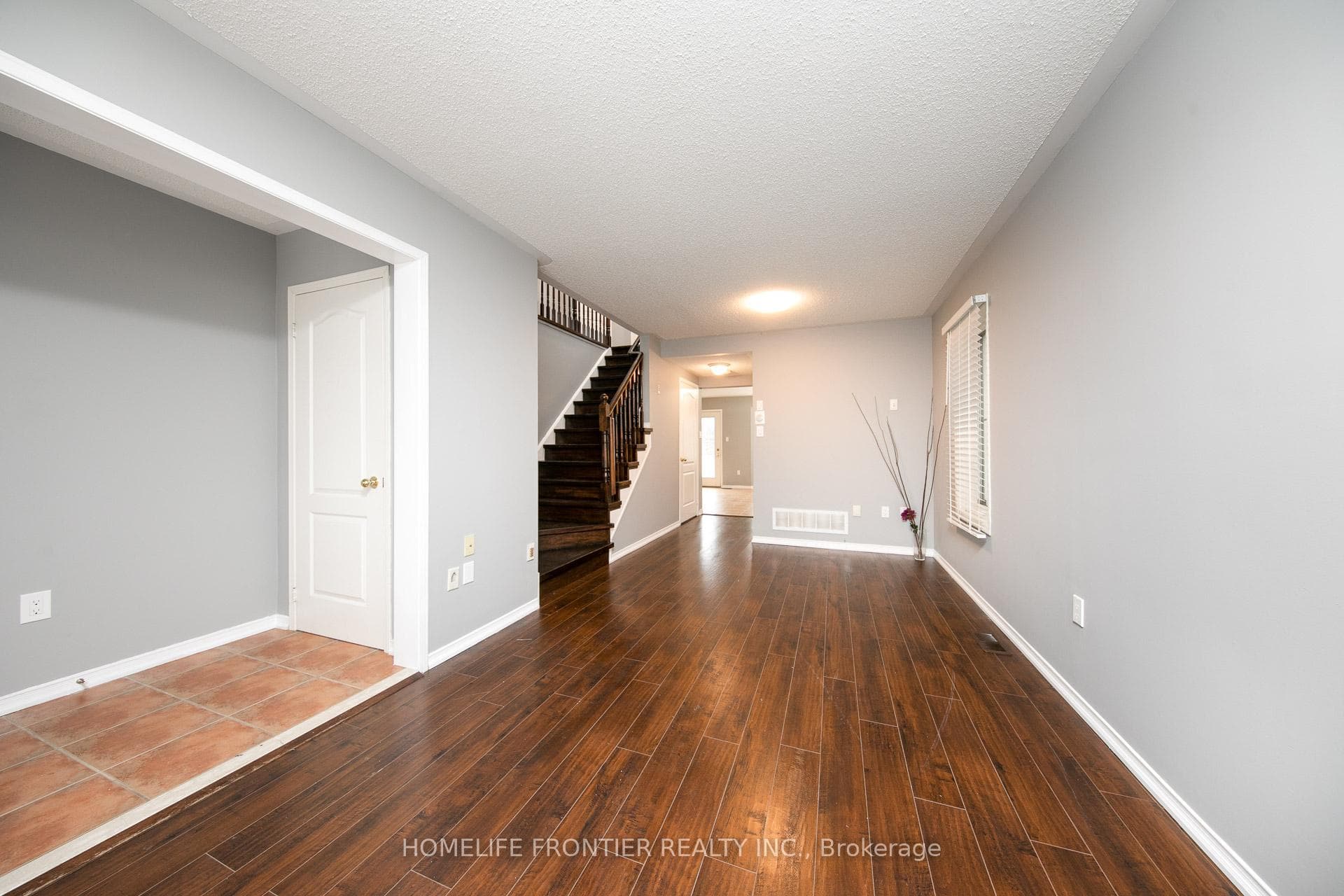 119 Norland Circle photo 3